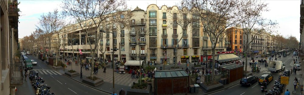 Фото Hostal Las Flores