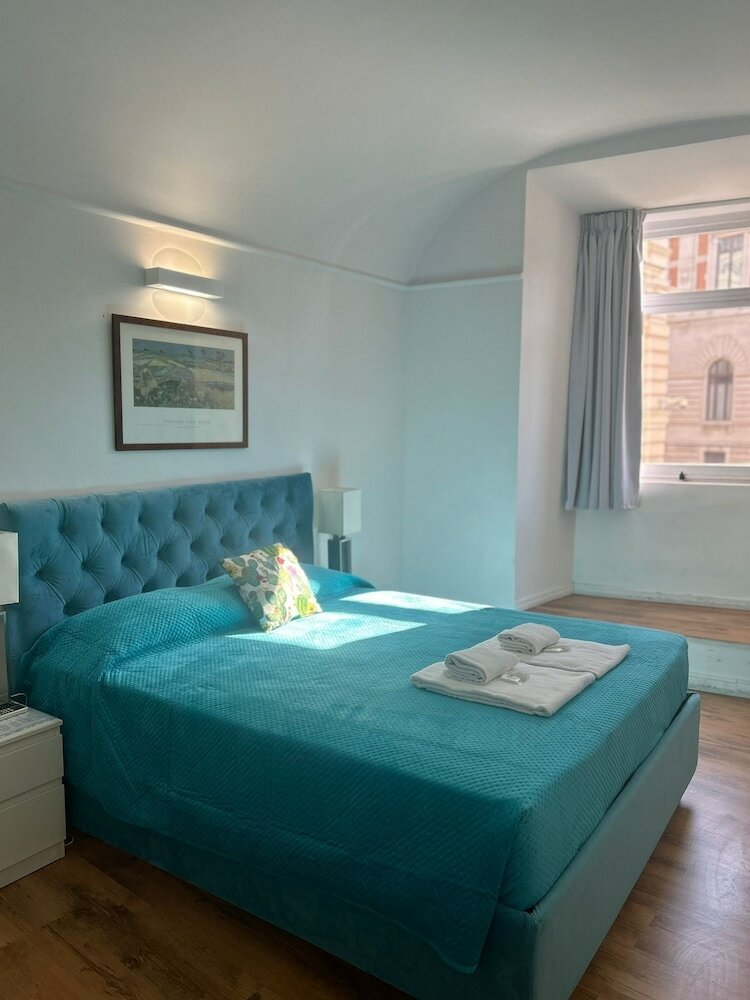 Фото Parlamento's House