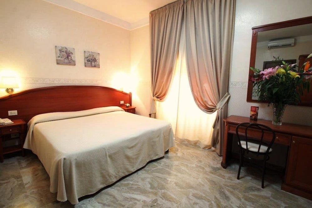 Фото Hotel Orazia