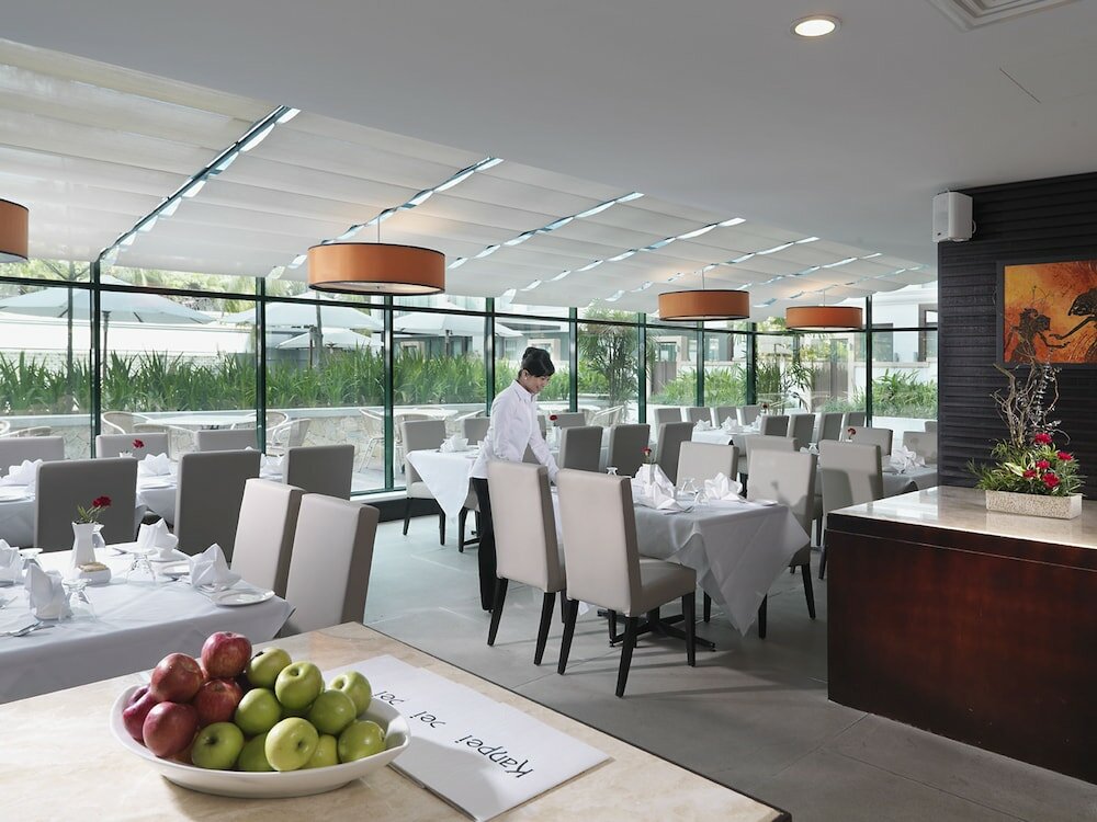 Фото MiCasa All Suite Hotel