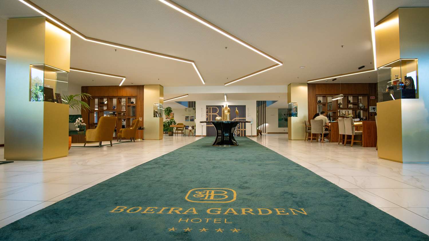 Фото Boeira Garden Hotel Porto Gaia, Curio Collection by Hilton