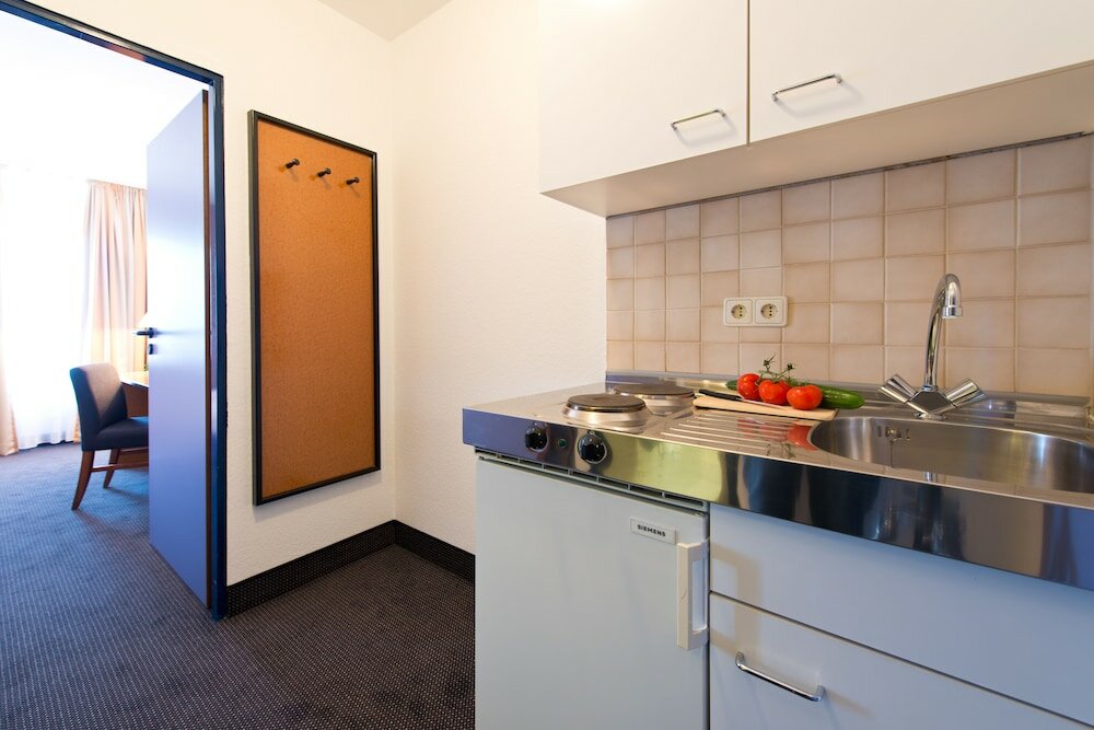 Фото Отель Coffee Fellows Frankfurt-Airport