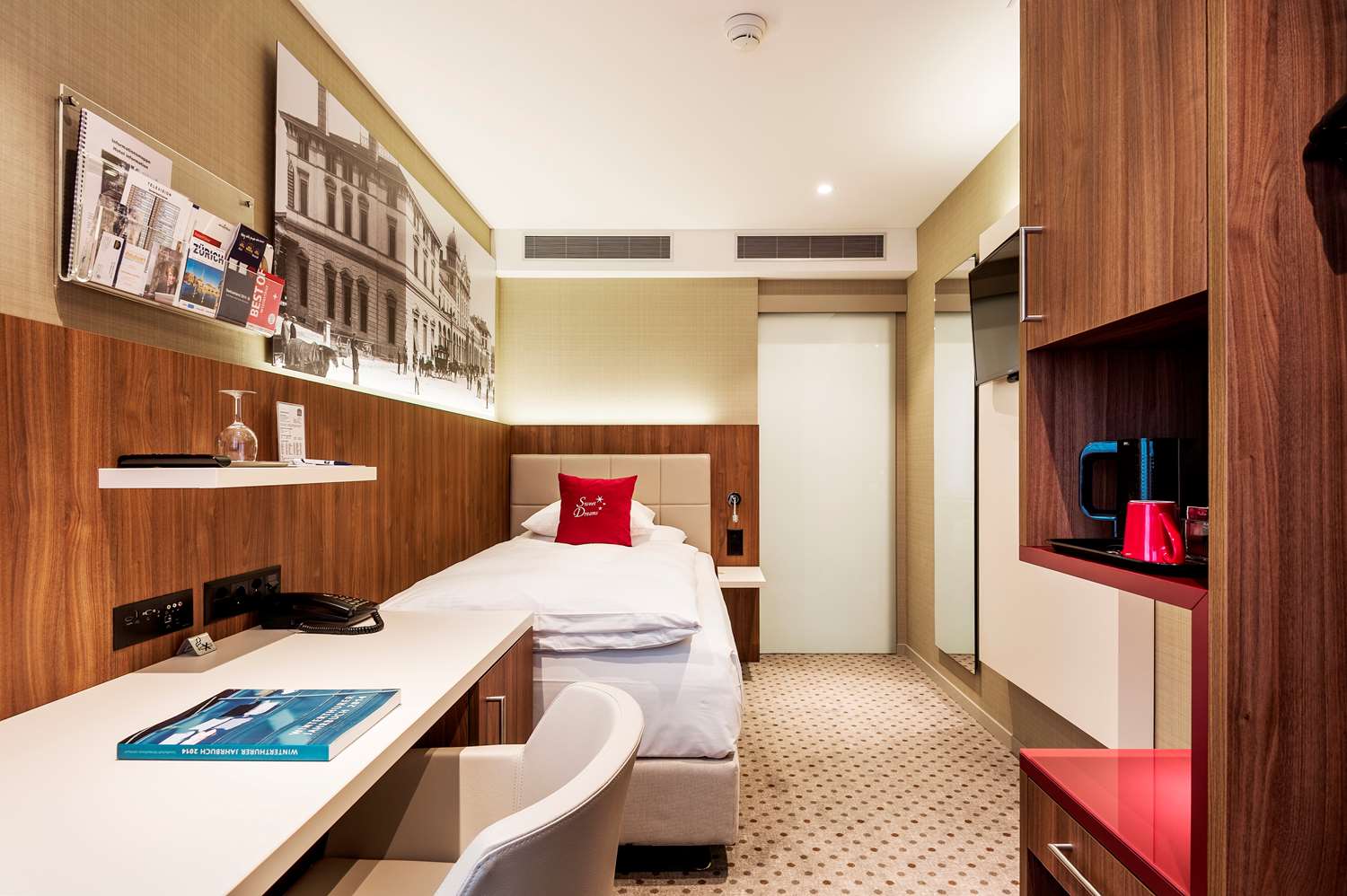 Фото Hotel Wartmann am Bahnhof