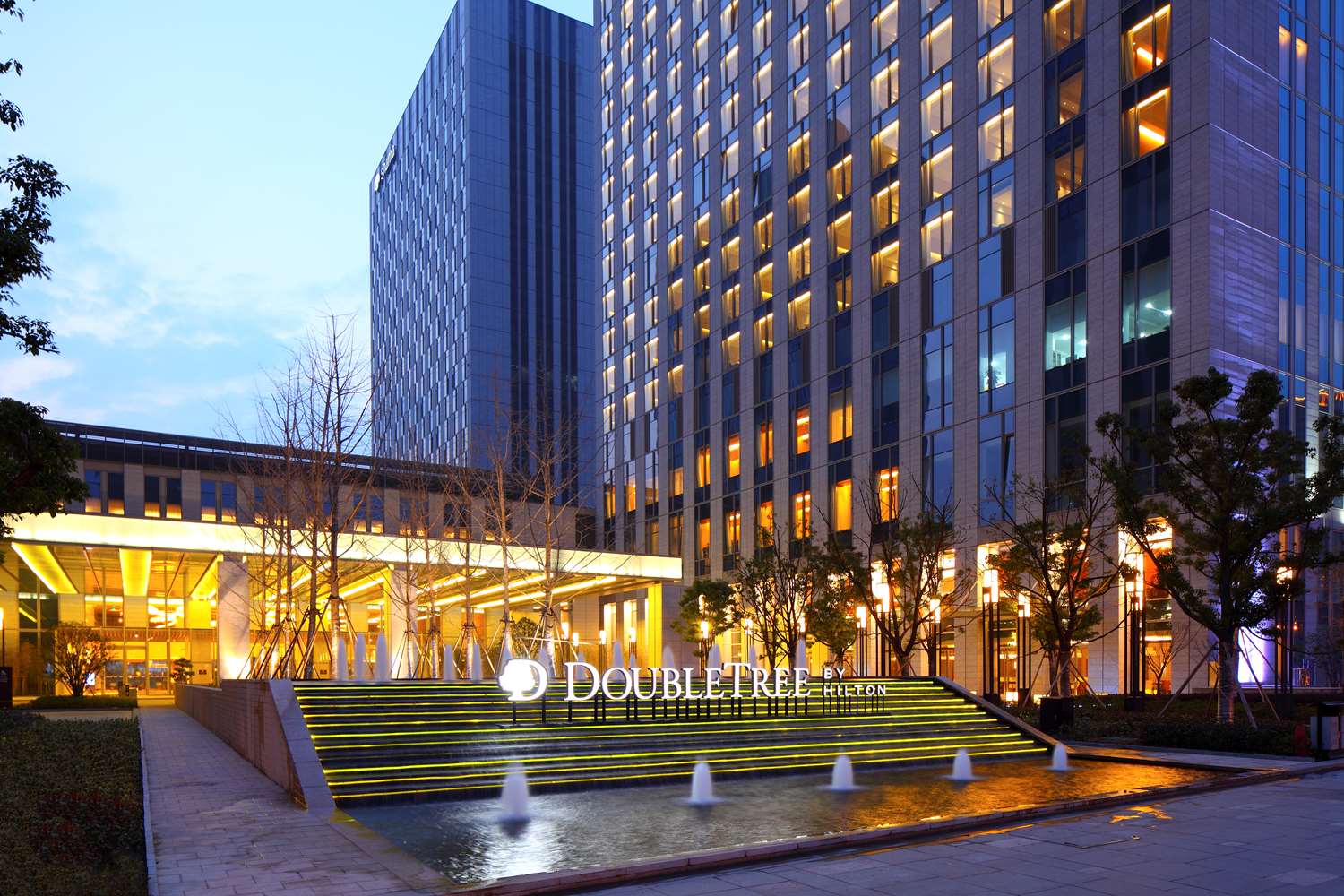 Фото DoubleTree by Hilton Hotel Hangzhou East