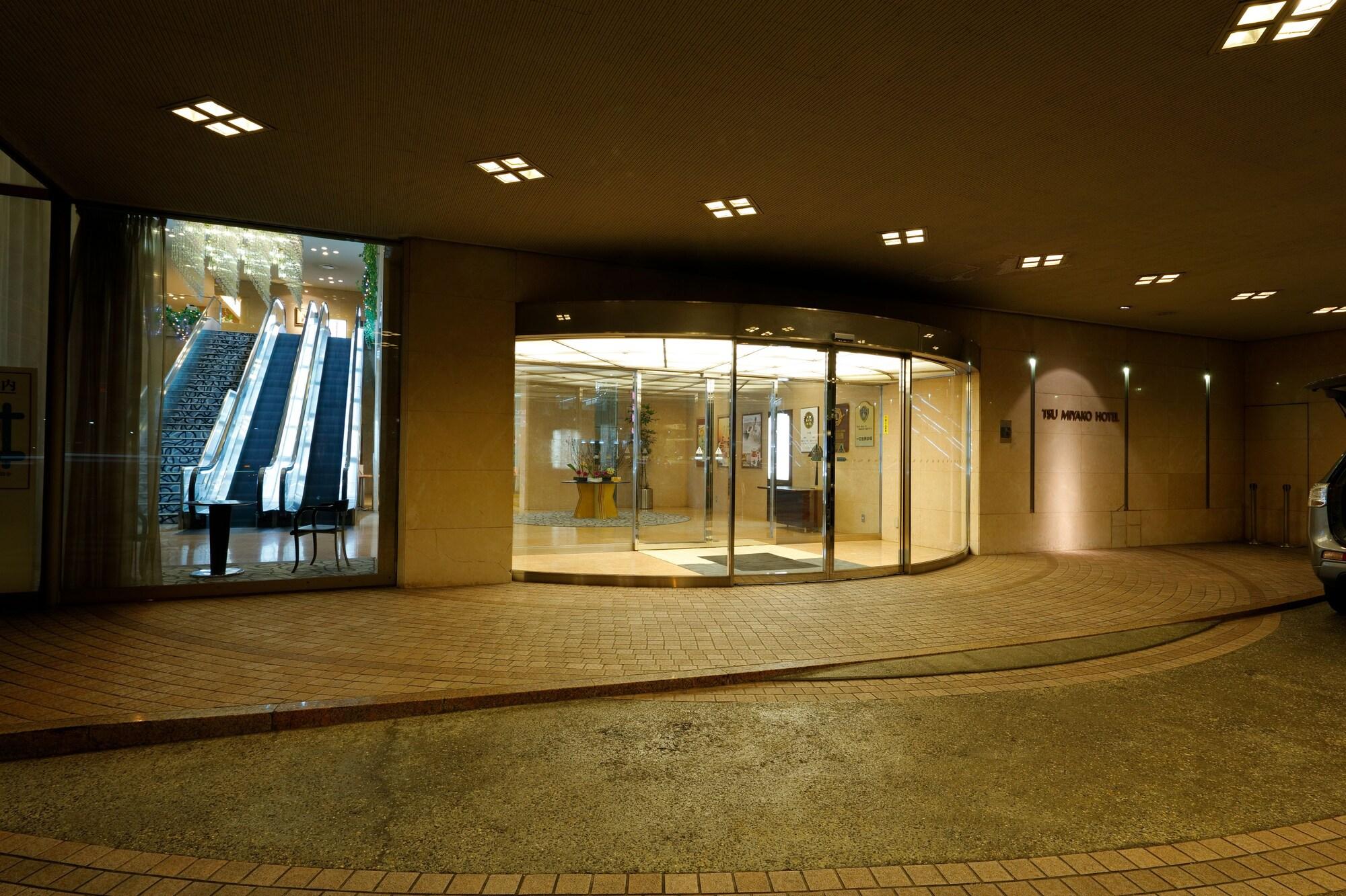 Фото Hotel Tsu Center Palace