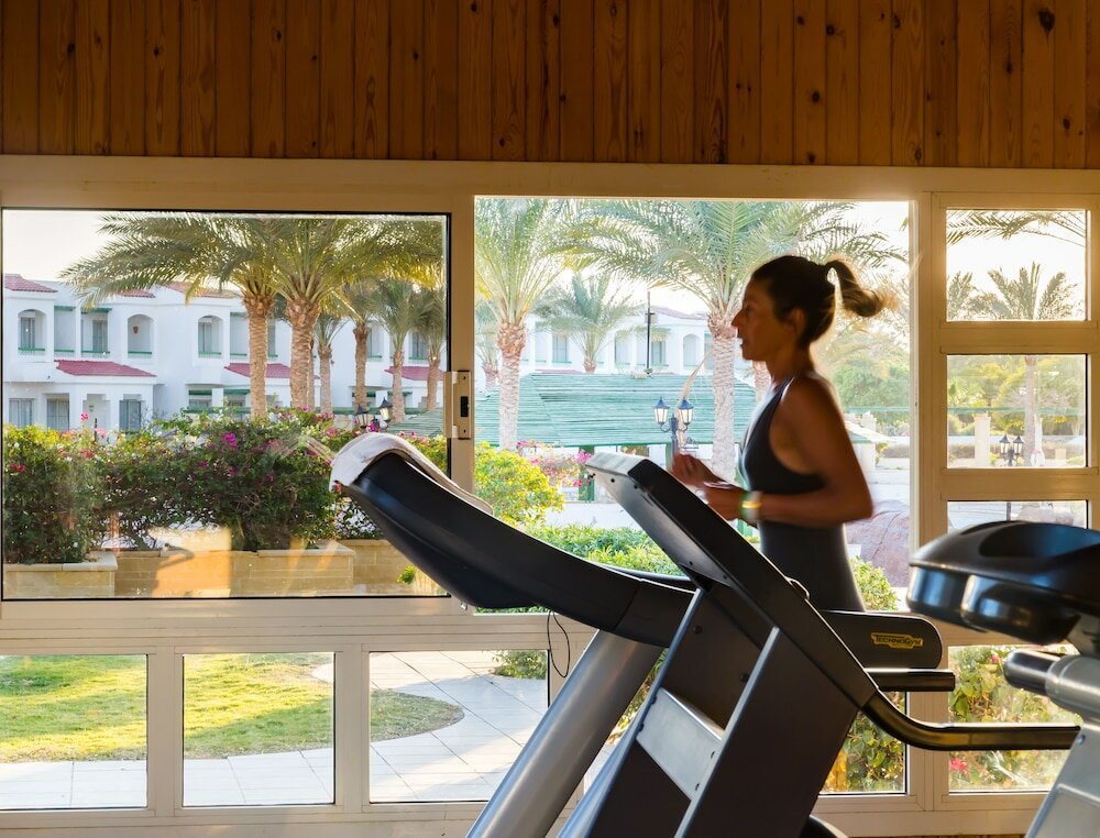 Фото Coral Beach Resort Tiran