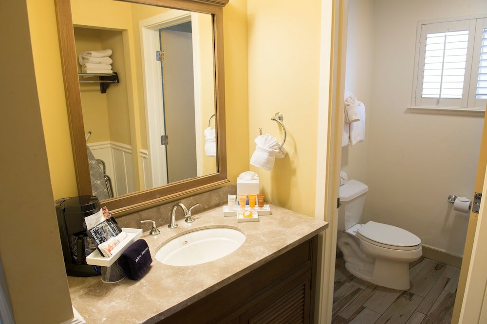 Фото Lighthouse Lodge And Cottages