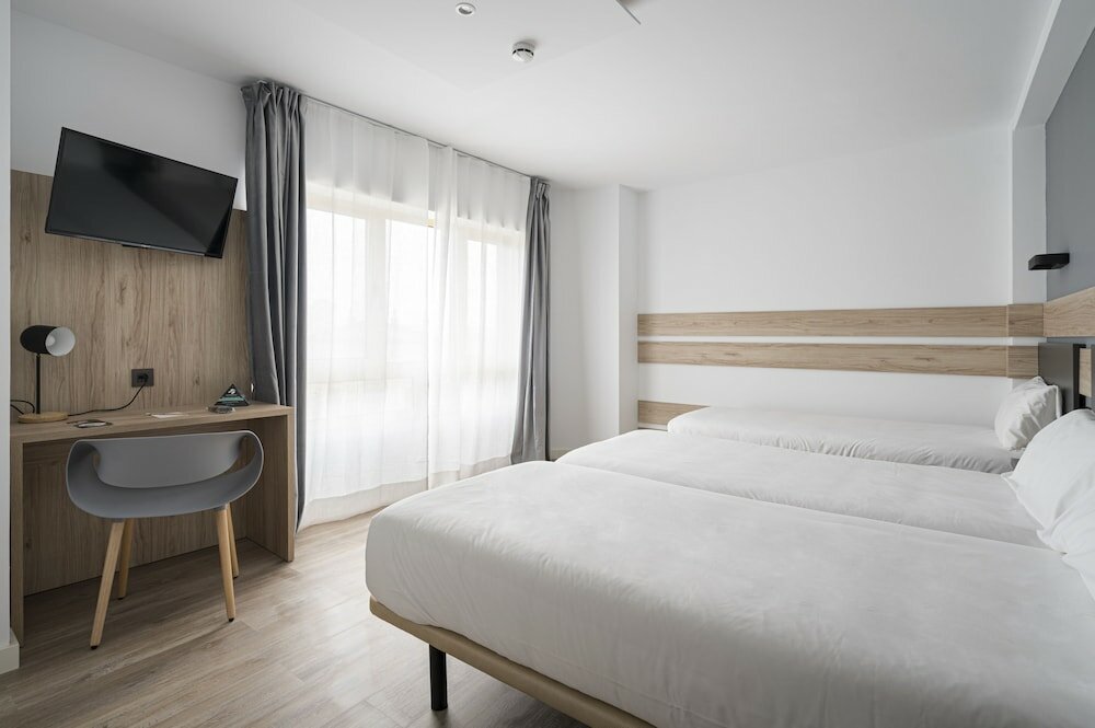 Фото 140197444300