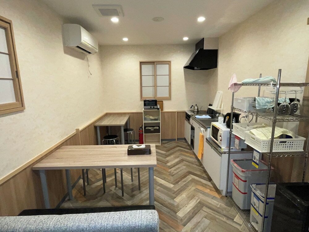 Фото Guesthouse Orange Cabin