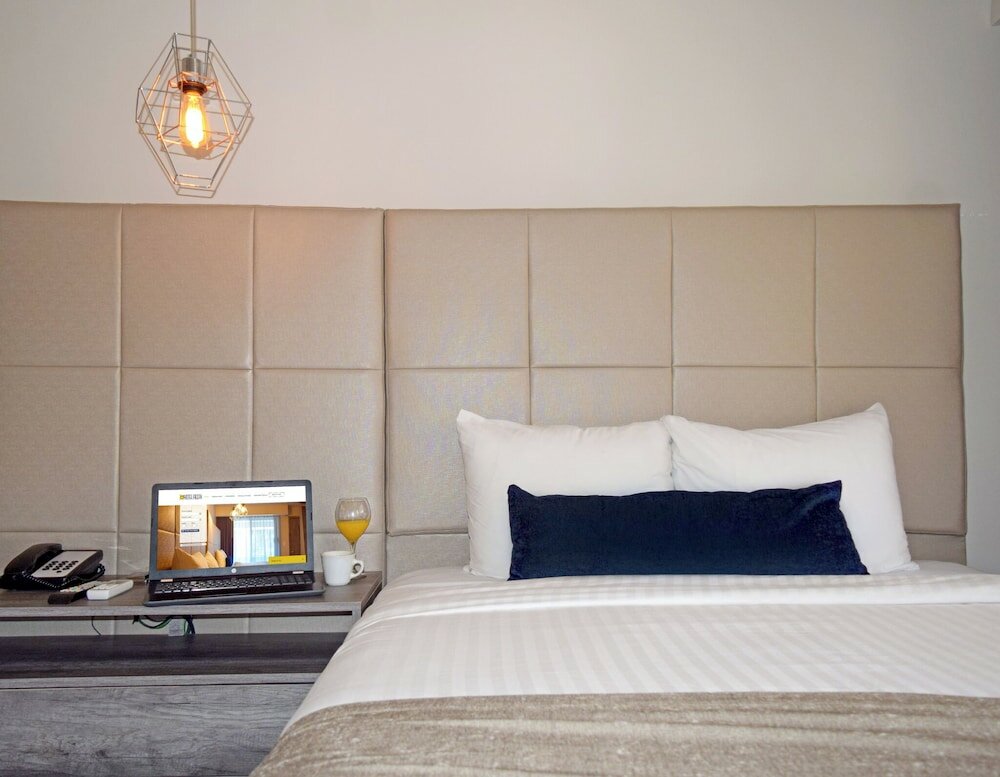 Фото Hotel Fiesta Tijuana