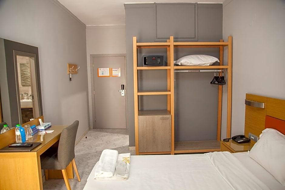 Фото Hotel Erika