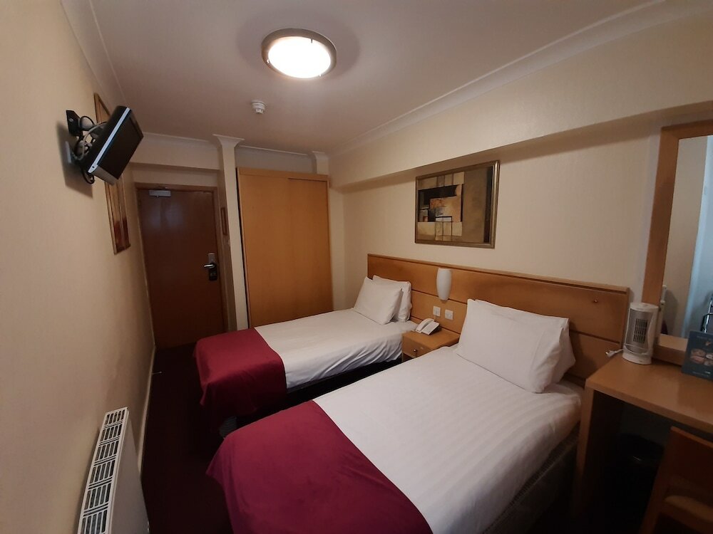 Фото Americana Hotel