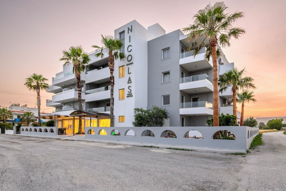 Фото Nicolas Grand Suites - Adults Only