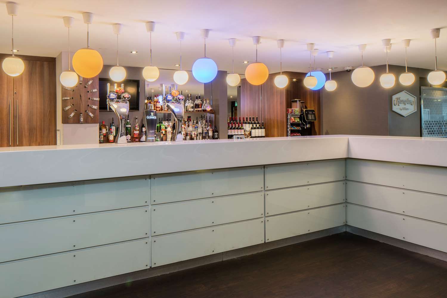 Фото Hampton by Hilton Birmingham Broad Street