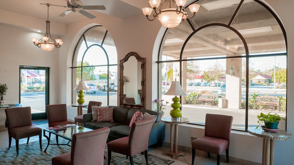 Фото Motel 6 Anaheim Hills