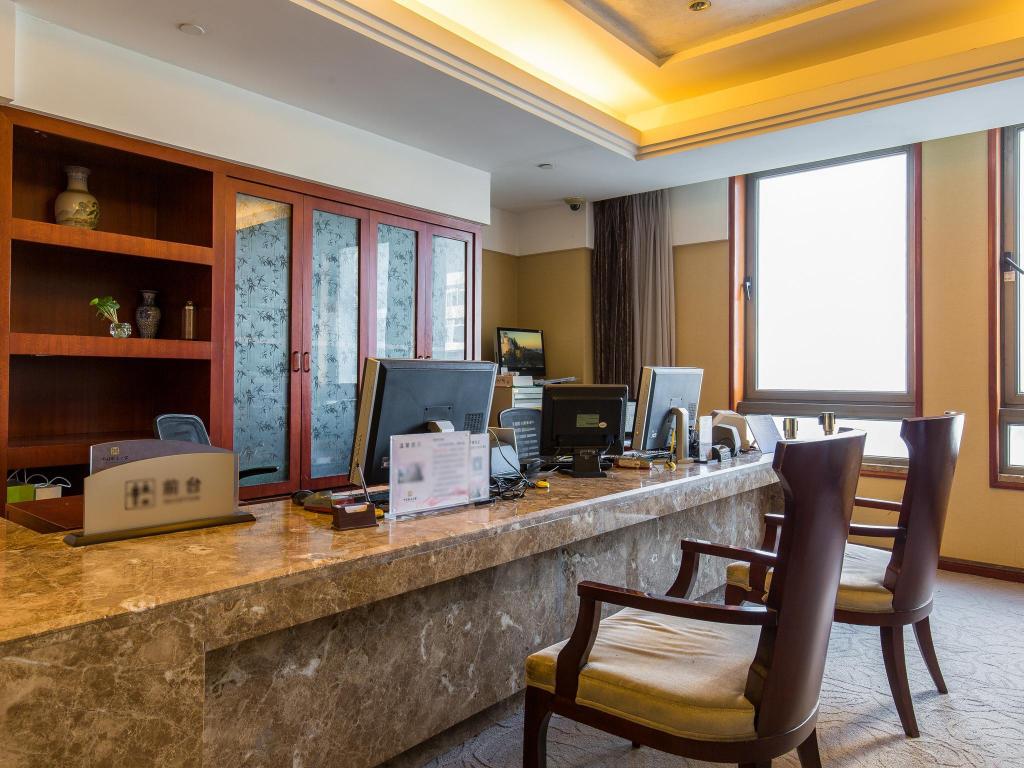 Фото China Palace Hotel