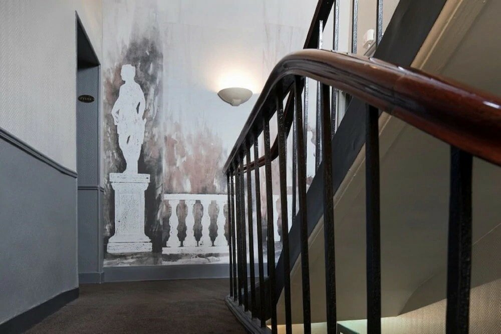 Фото Hotel des Roys Versailles