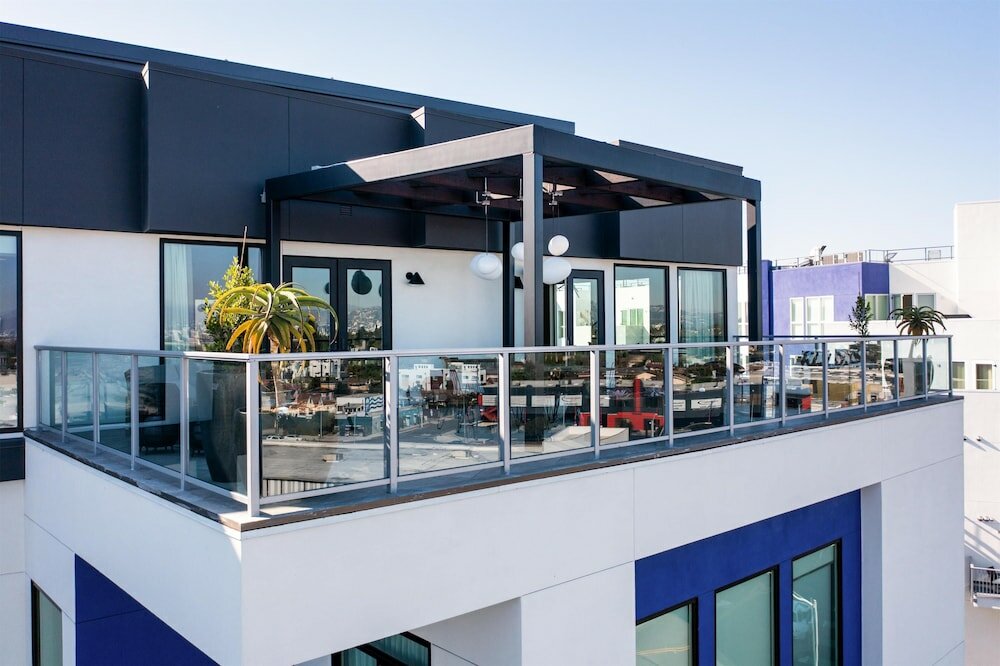 Фото The Shay, a Destination by Hyatt Hotel