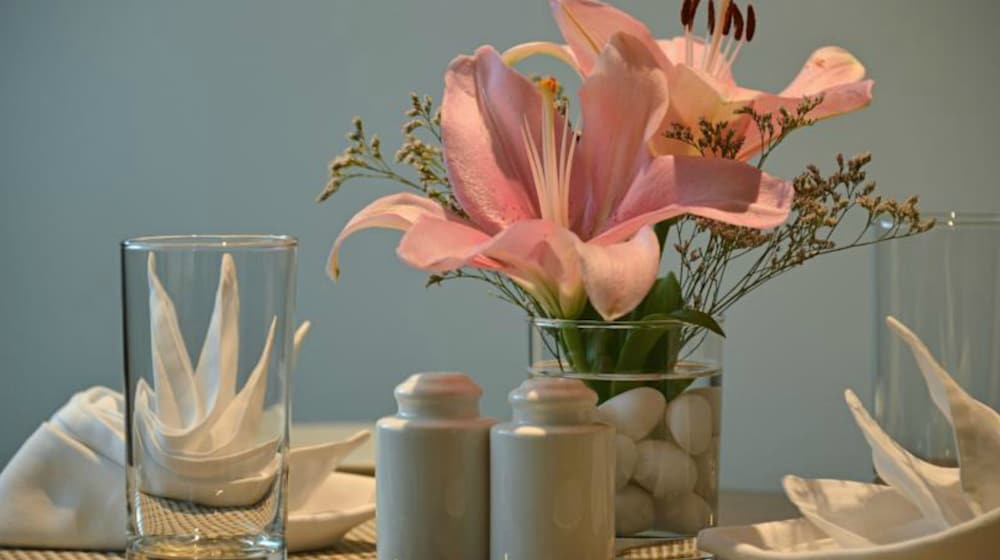 Фото Residency Sarovar Portico Mumbai