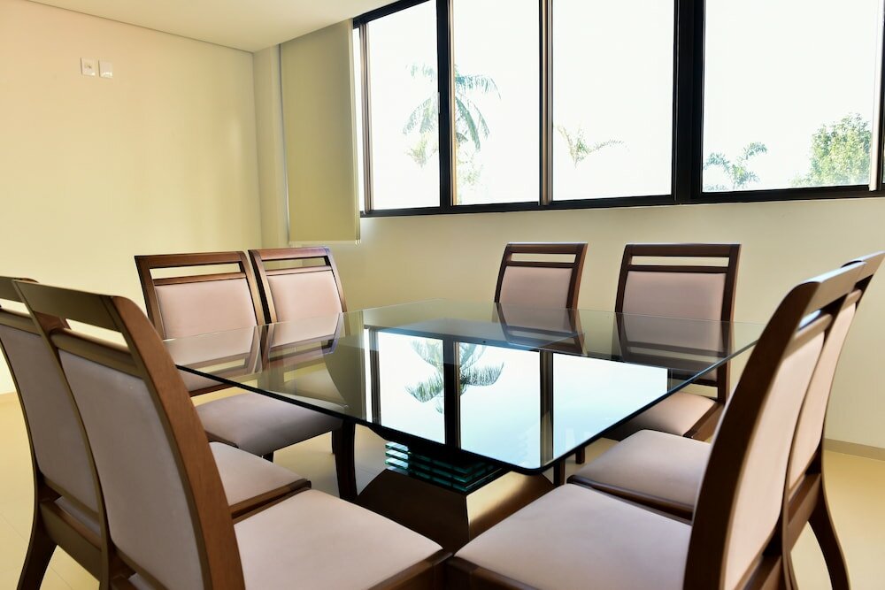 Фото Hotel Plaza Garden