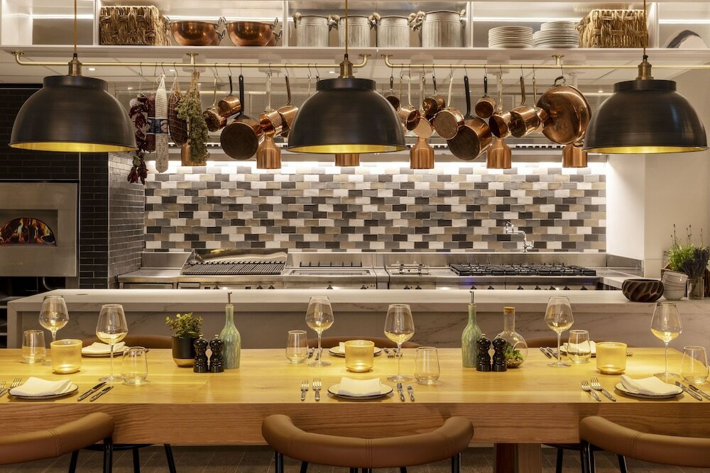 Фото Virgin Hotels Edinburgh