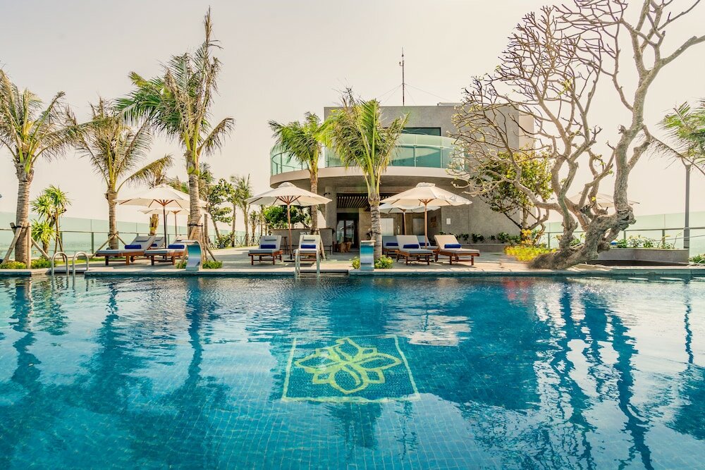 Фото Sala Grand TuyHoa Hotel