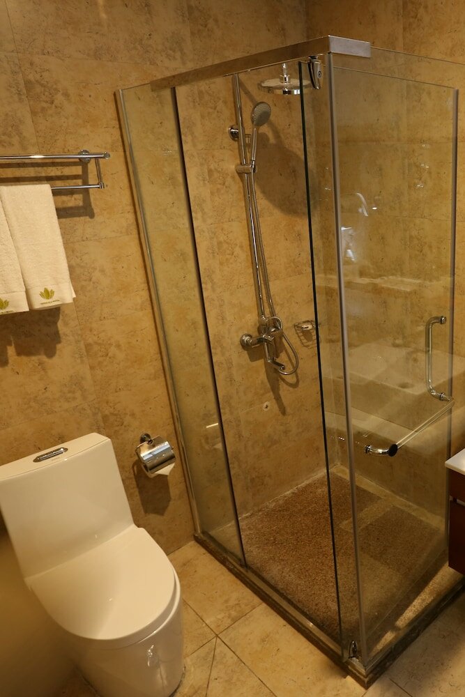 Фото Lotus Blu Hotel