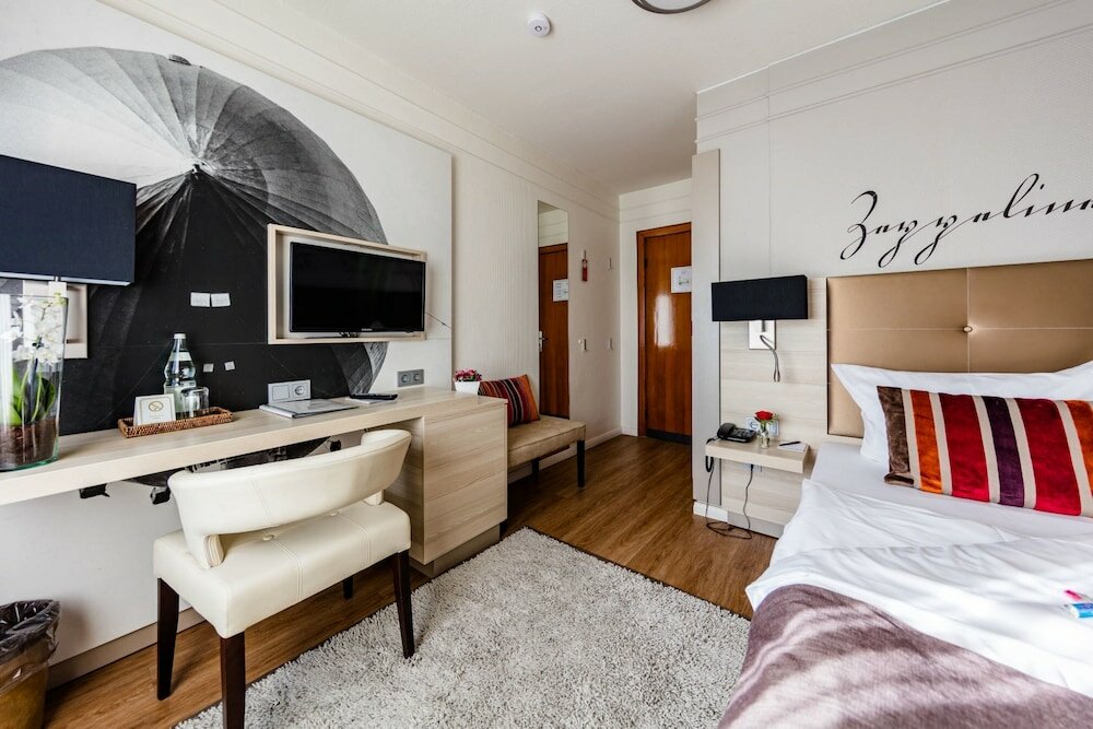 Фото Hotel Zum Zeppelin
