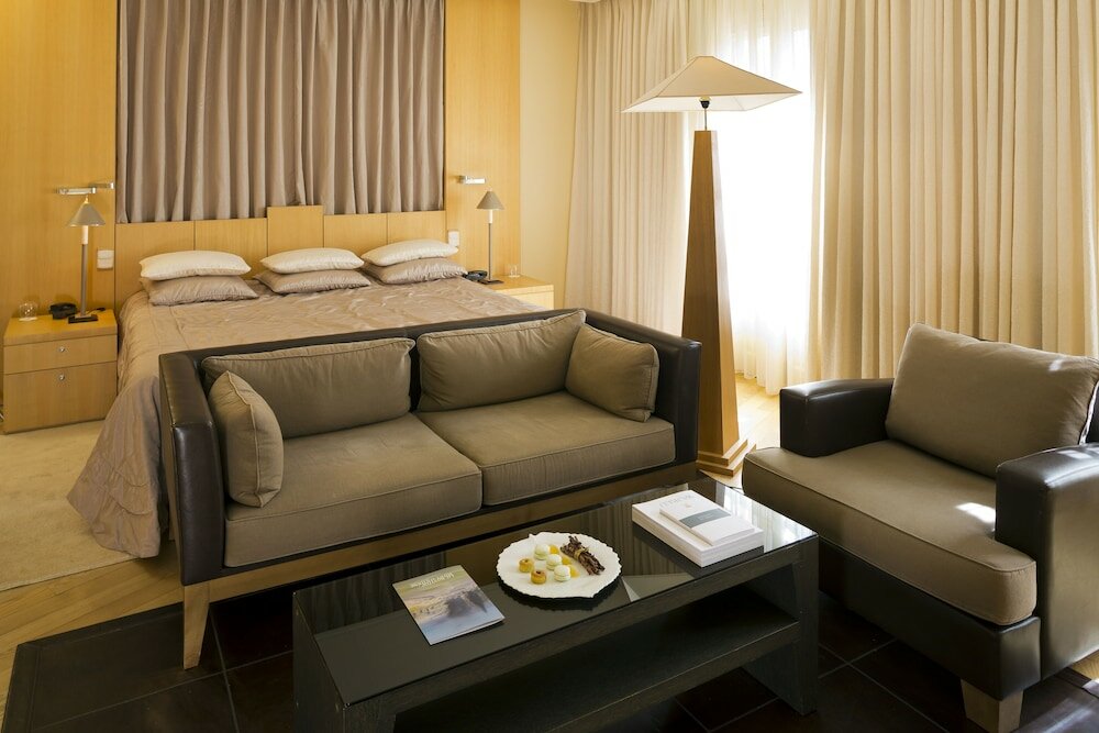 Фото La Bastide Saint Antoine