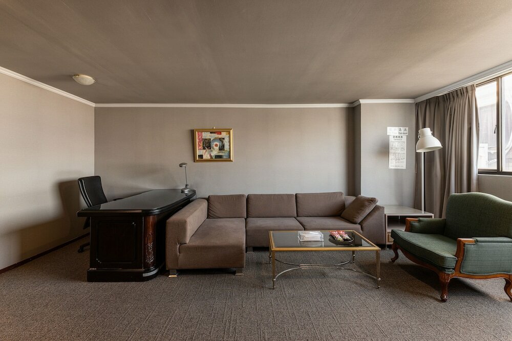 Фото Hotel j Metropolis