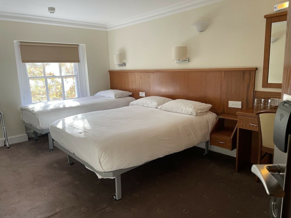 Фото Orchard Hotel