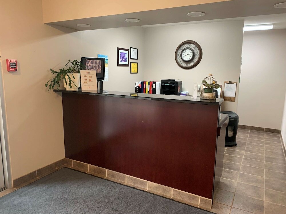 Фото Surestay Plus by Best Western Hardisty