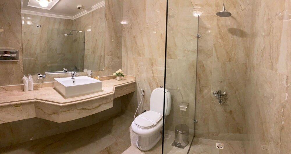 Фото Paradise Inn Le Metropole Hotel