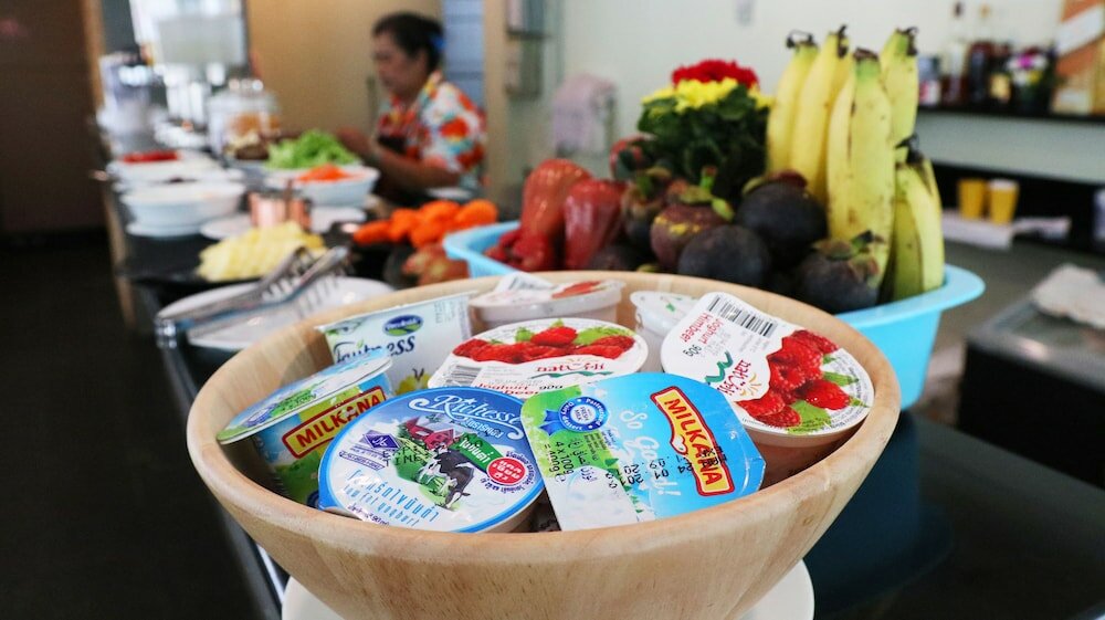 Фото Admiral Suite Serviced Apartment Hotel Sukhumvit