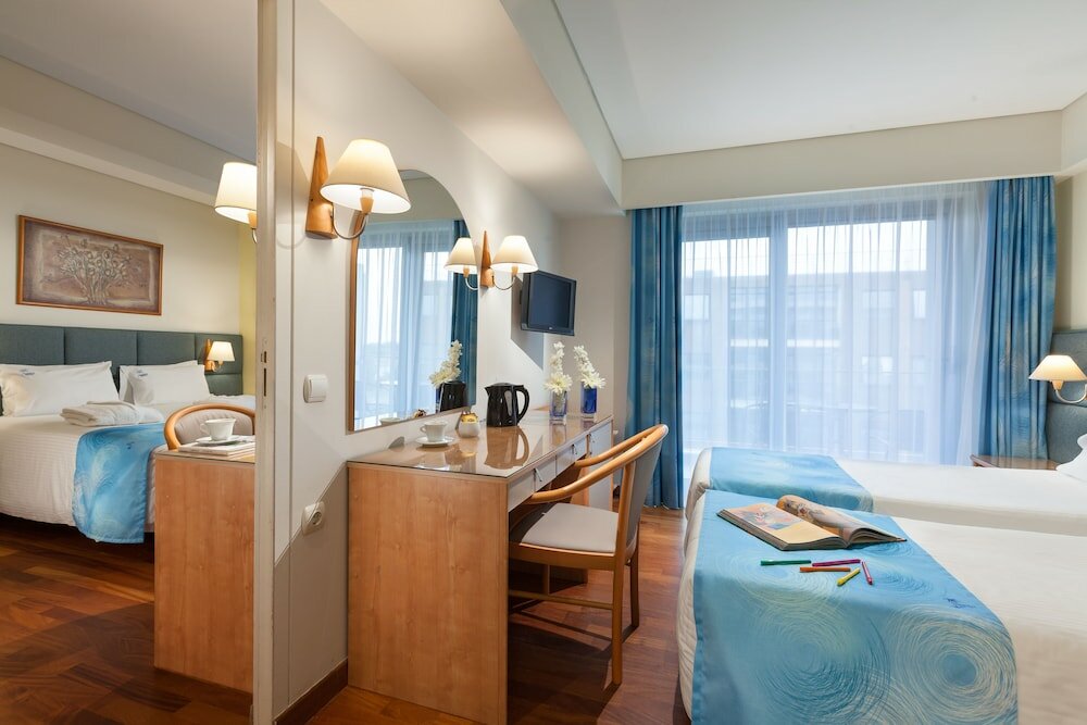 Фото Tropical Hotel