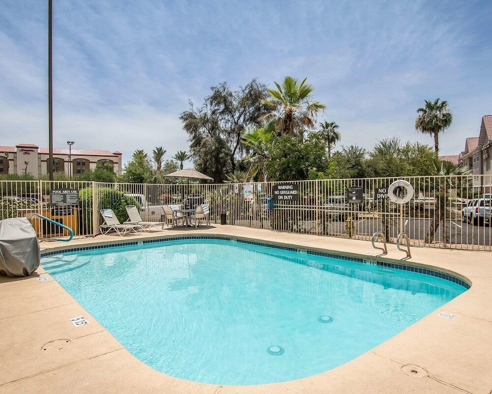 Фото Comfort Suites Peoria Sports Complex