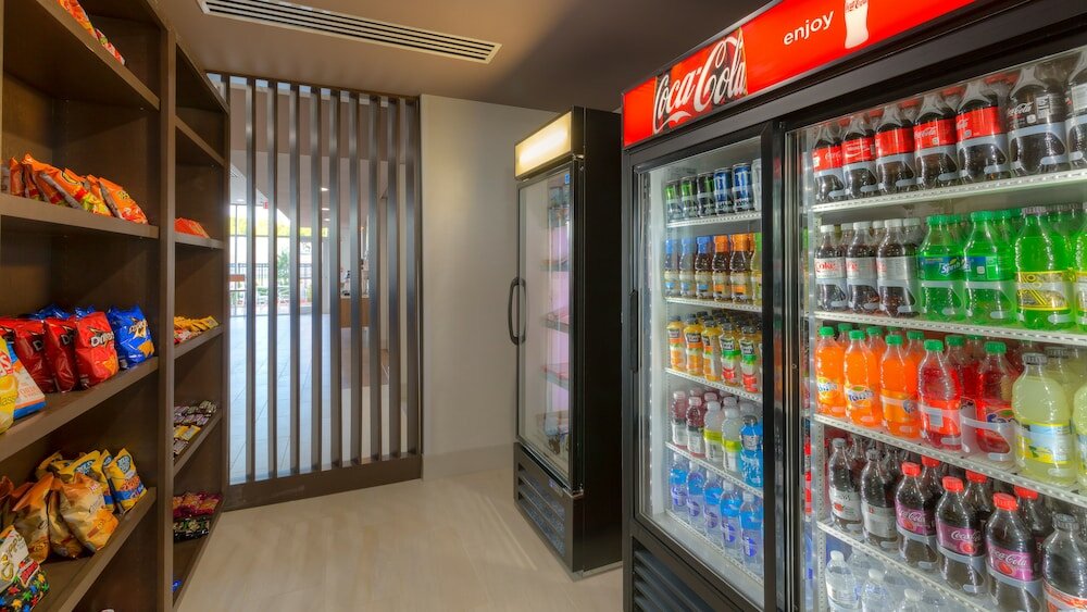 Фото Holiday Inn Express & Suites Tulsa Midtown, an Ihg Hotel