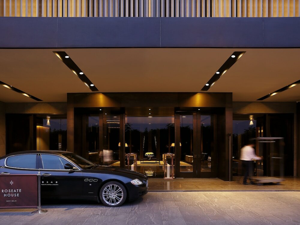 Фото Roseate House