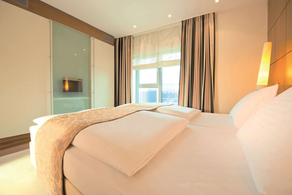 Фото Hotel Dorint An der Messe Koln