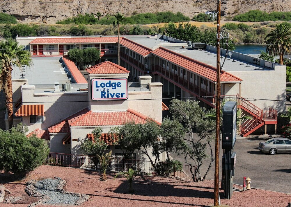 Фото Lodge on the River