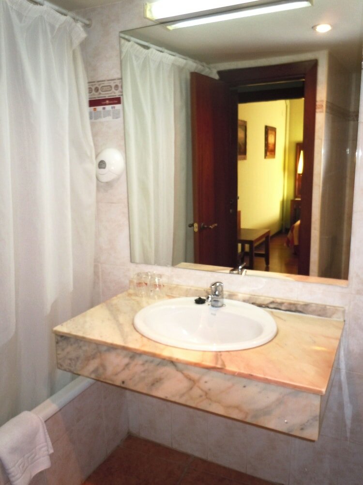 Фото Hotel Urogallo