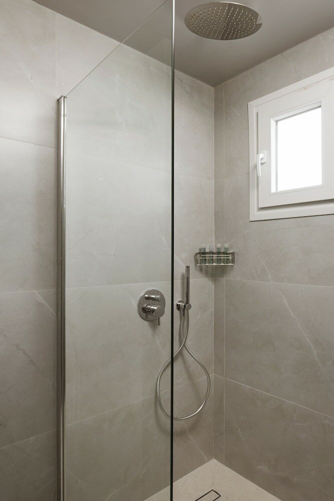 Фото The Alassia Hotel