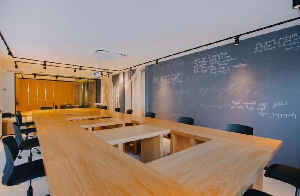 Фото Urban Hotel