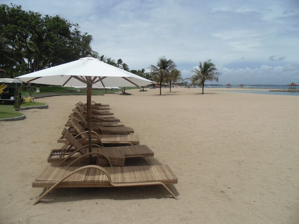 Фото Grand Whiz Hotel Nusa Dua Bali