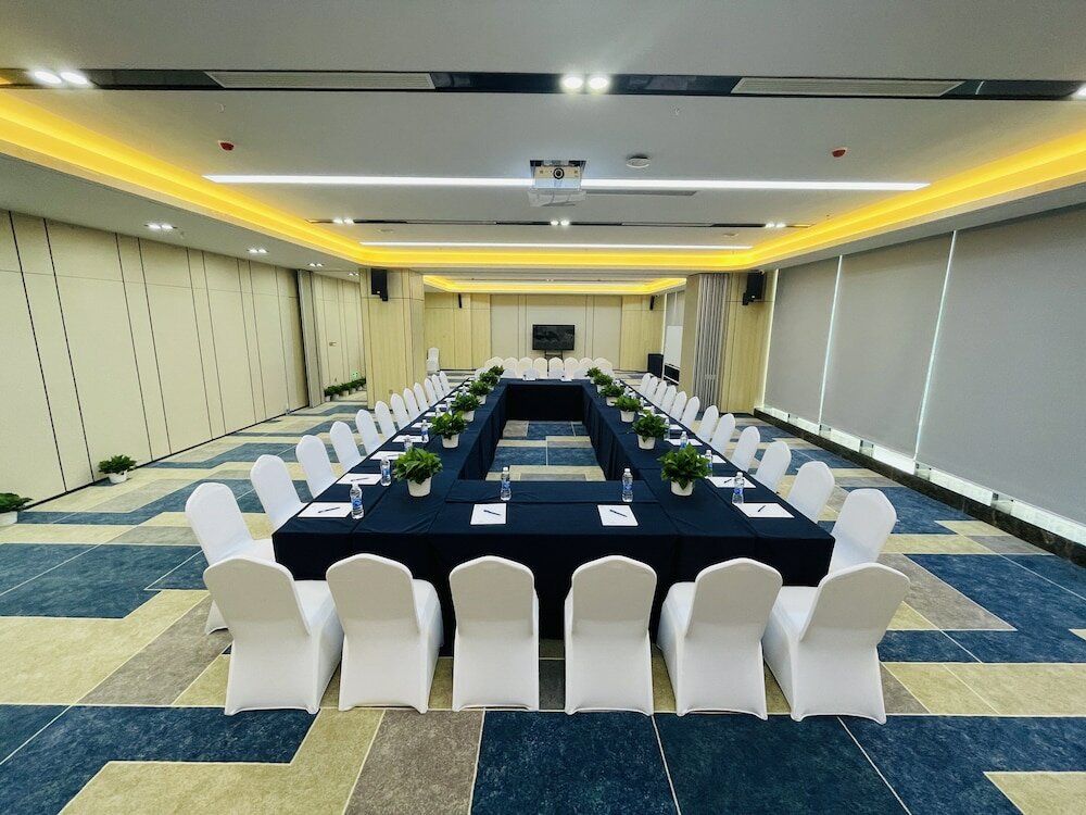 Фото Holiday Inn Express Nanchang Riverside, an Ihg Hotel