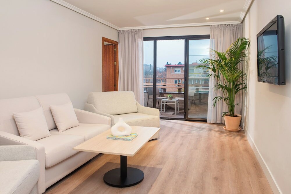 Фото Hotel Madrid Alameda Aeropuerto Affiliated by Melia