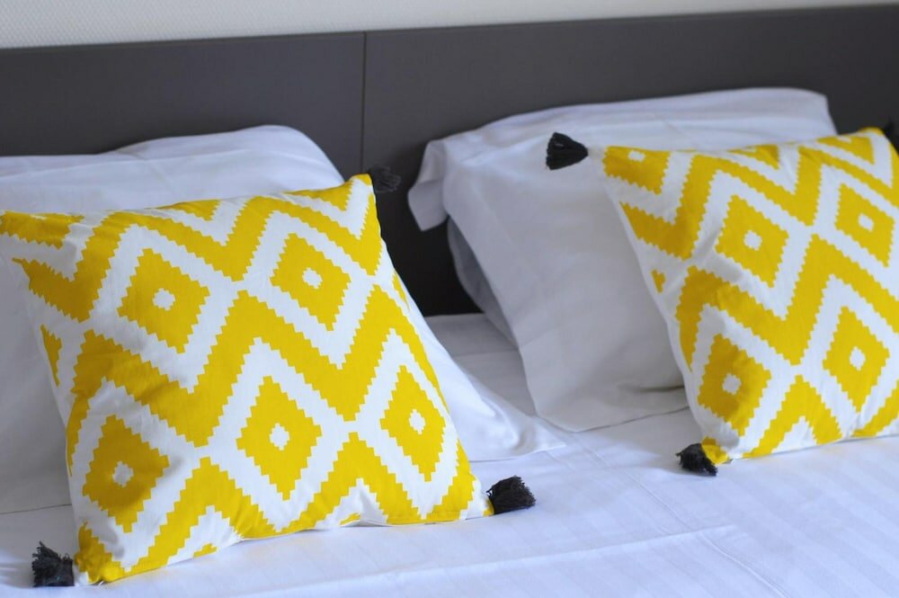 Фото Hotel Le Sevigne Rennes