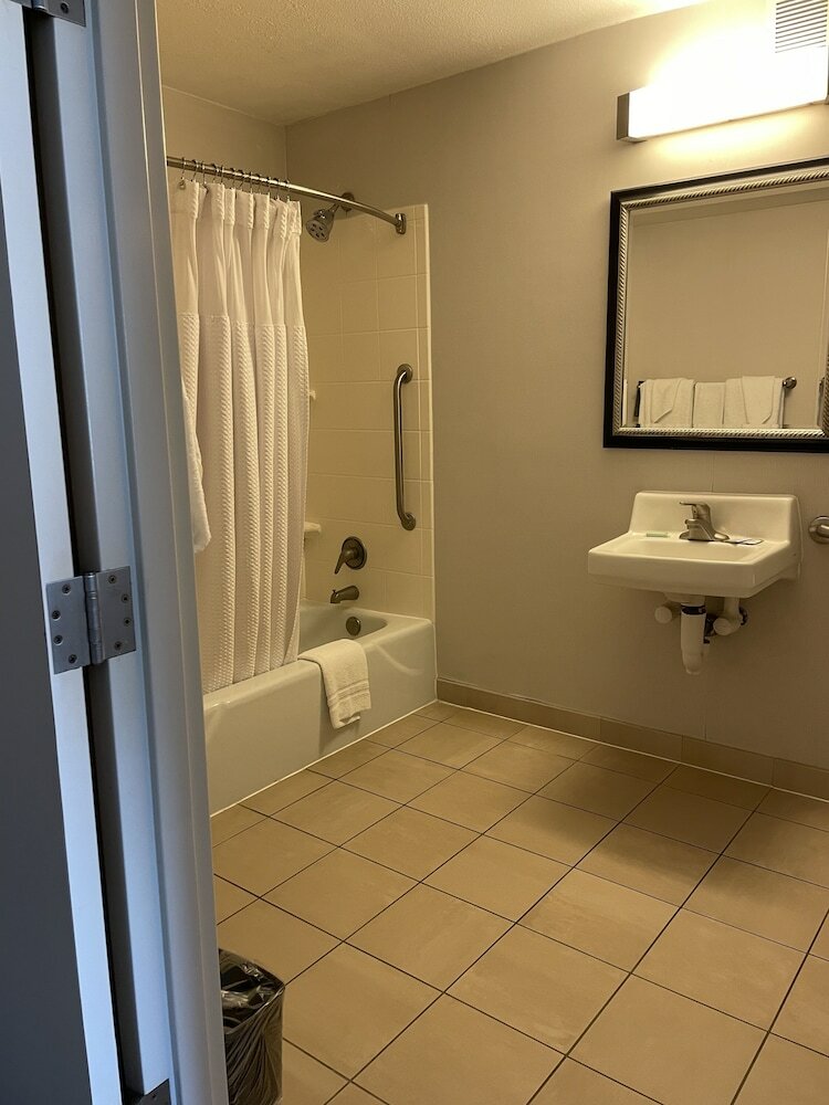 Фото Courtyard by Marriott Gulfport Beachfront