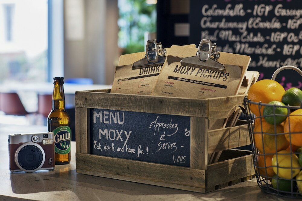 Фото Moxy Paris Bastille France