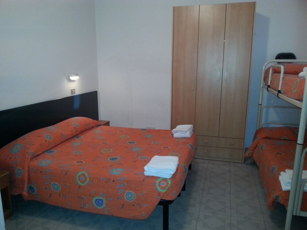 Фото Hotel Marylise